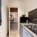 Globus Urban Hotel