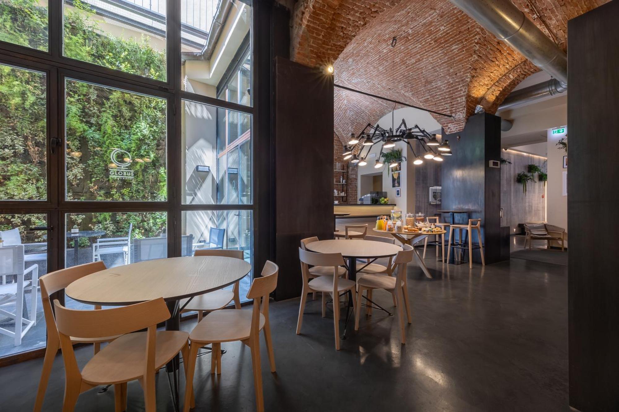 Globus Urban