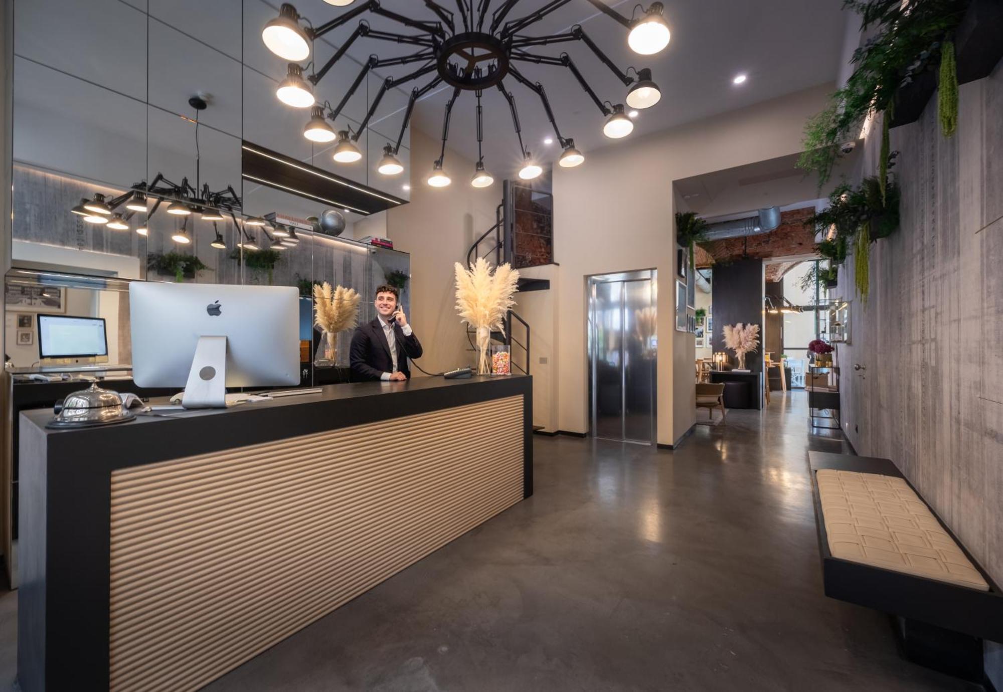 Hotel Globus Urban 4*
